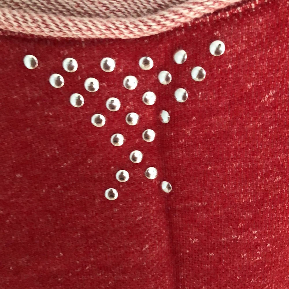 Anne Klein Women's Red Top with Studded Detail Size Large Mid sleeve - Picture 2 of 4